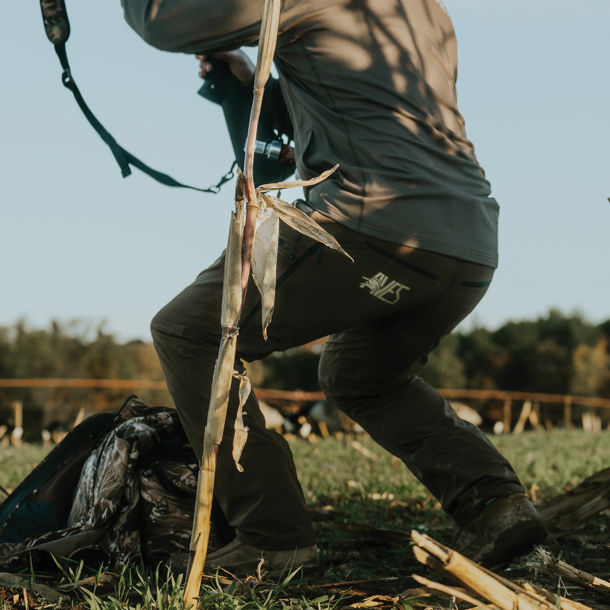 Aves scout pant cattail 5-star waterfowl hunting light weight non-insulated 4 way stretch