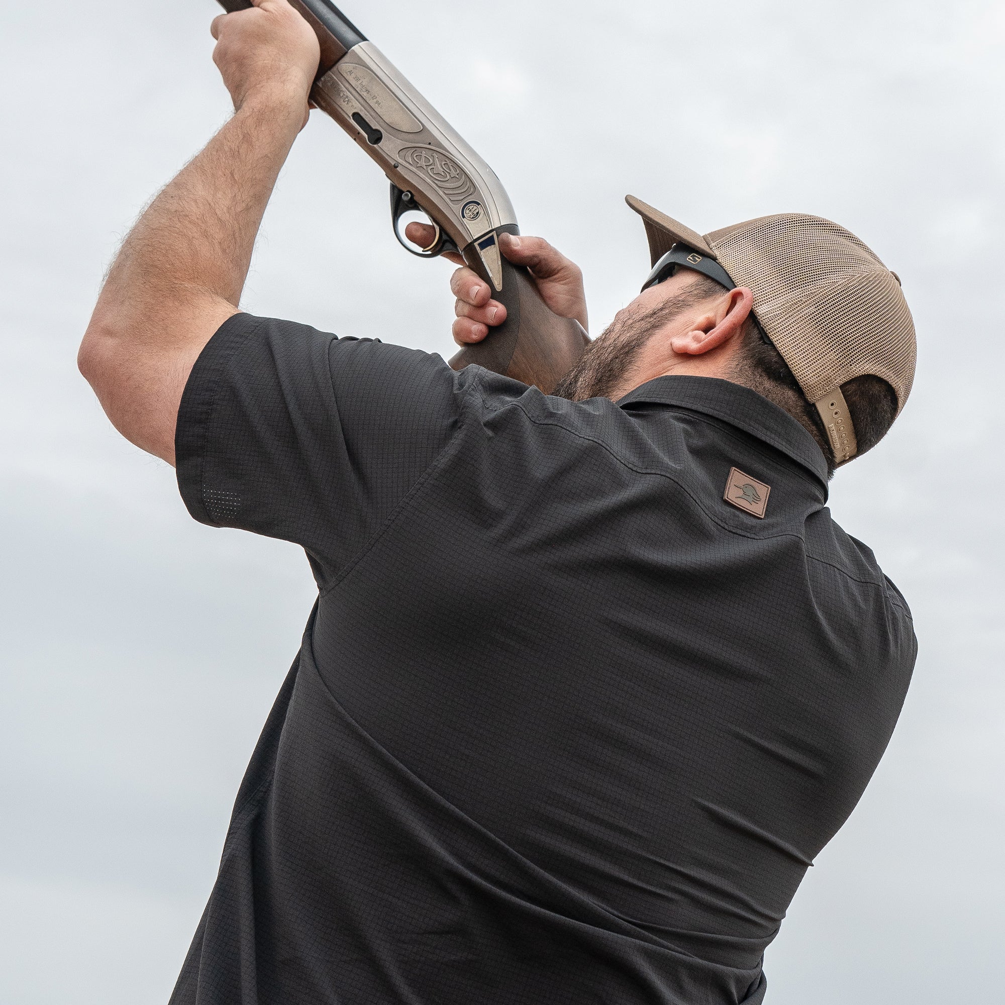 AVES Dot.Air Short Sleeve Shirt Slate best hunting gear lightweight 360 degree breathability warm weather