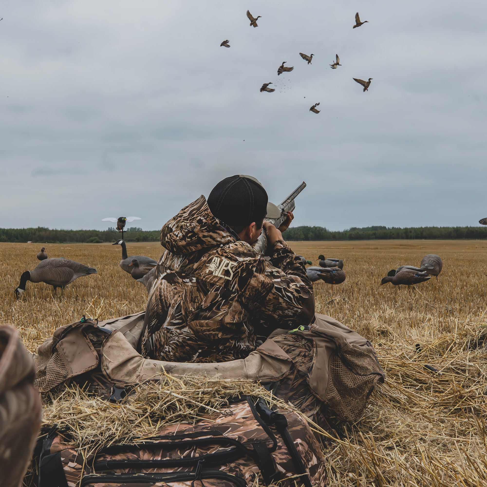 AVES drifter jacket camo best duck hunting mid-weight 4-way stretch outer layer jacket / coat shooting