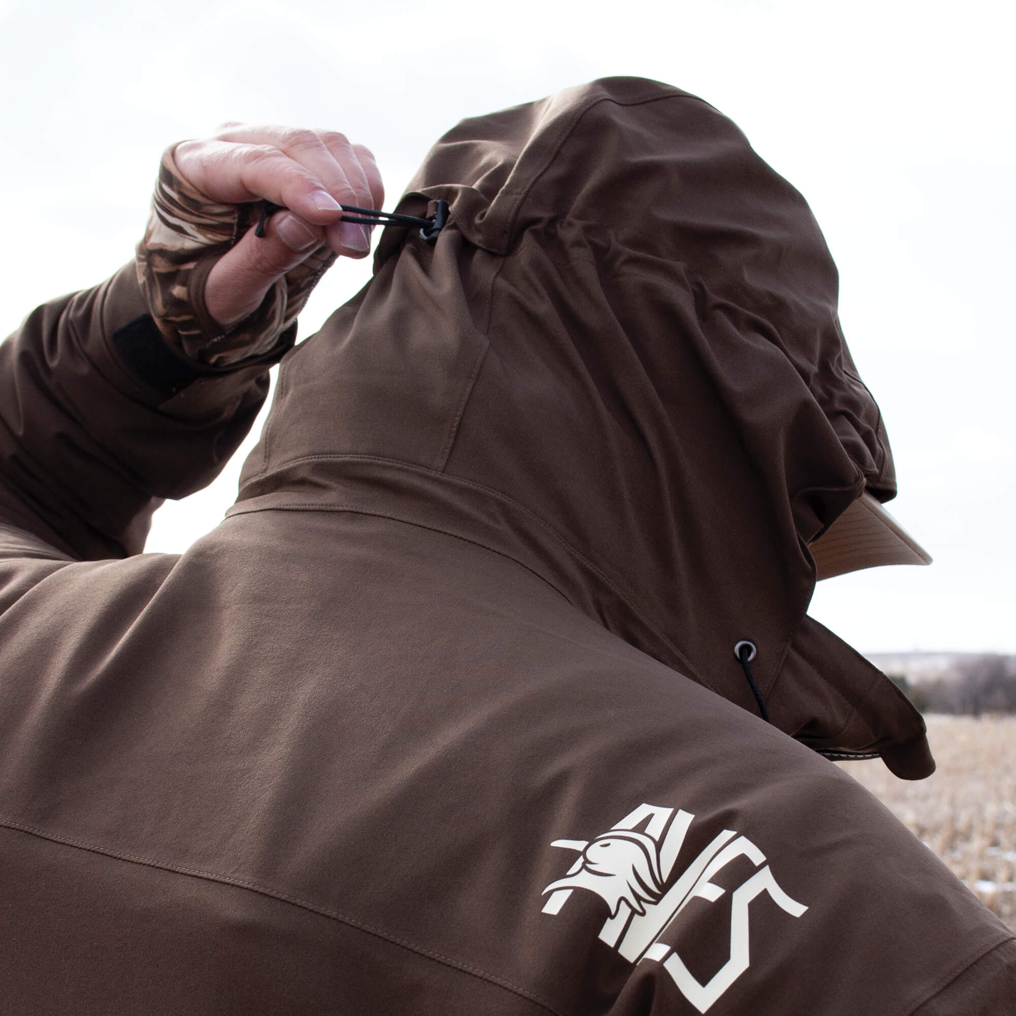 AVES Bering Jacket solid brown top-rated  duck hunting  cold weather waterproof insulated coat adjustable hood 